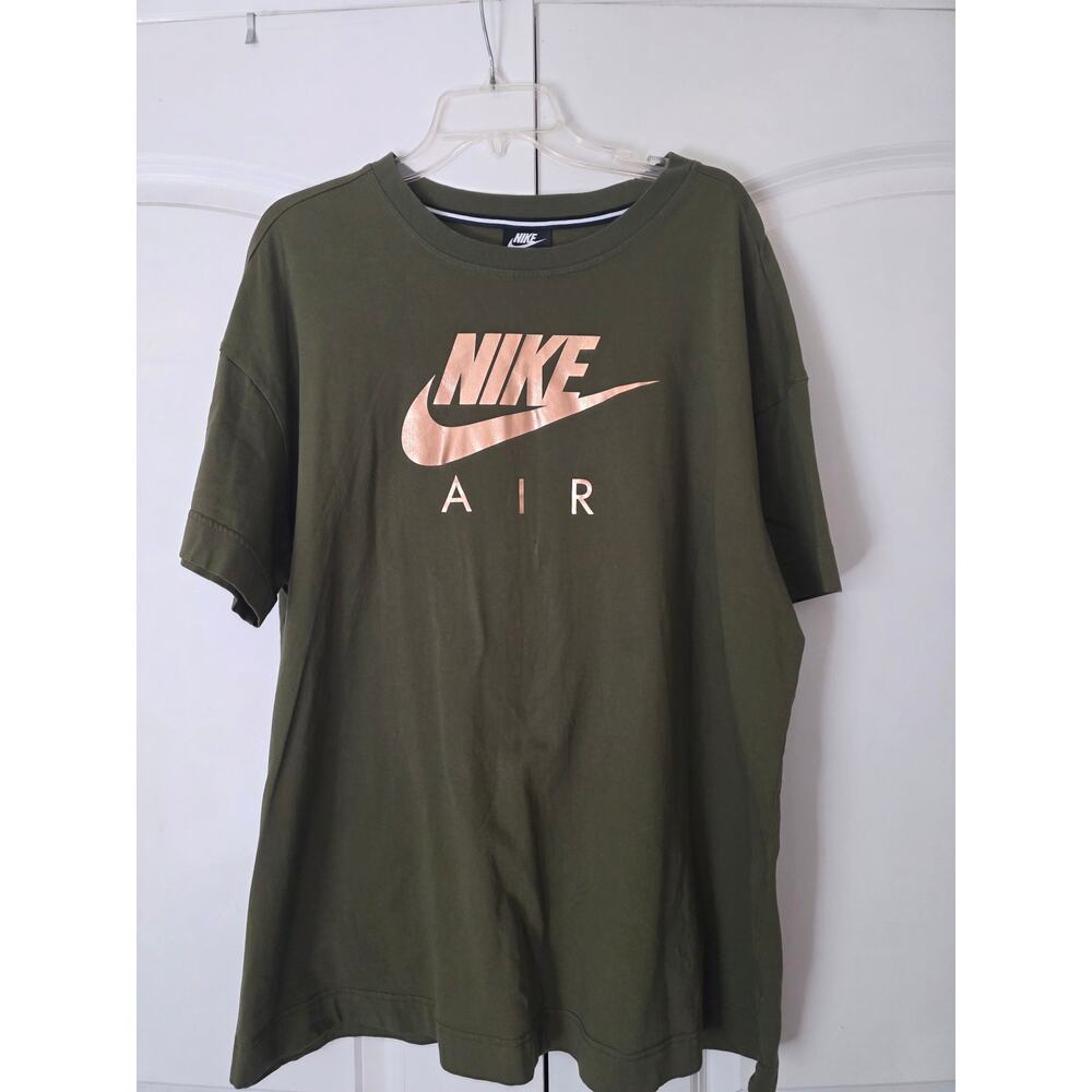 Nike Air Ladies VERY oversized Large Swoosh Green T Shirt M - 930487-395